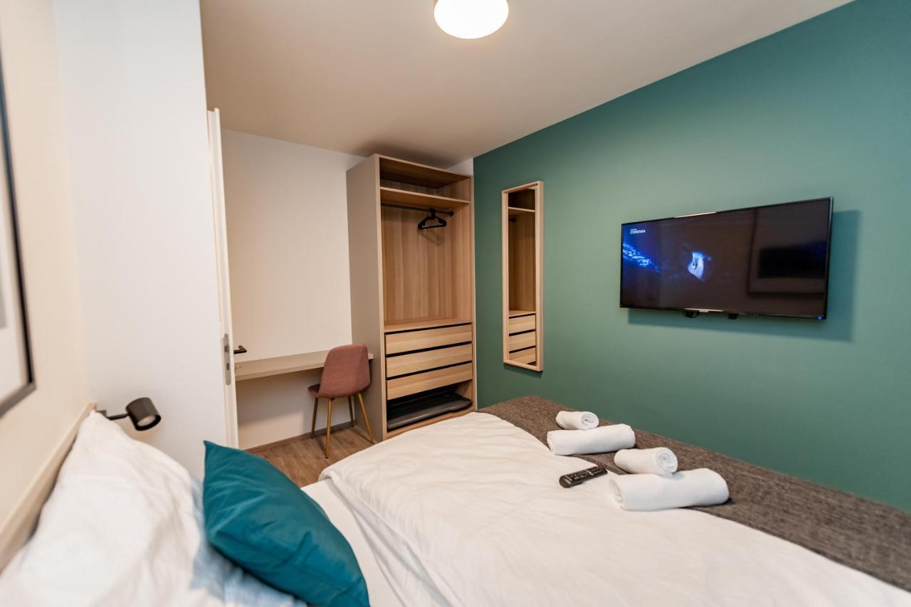 Apartments 4U: Kampus Upstairs Hradec Králové Exterior foto